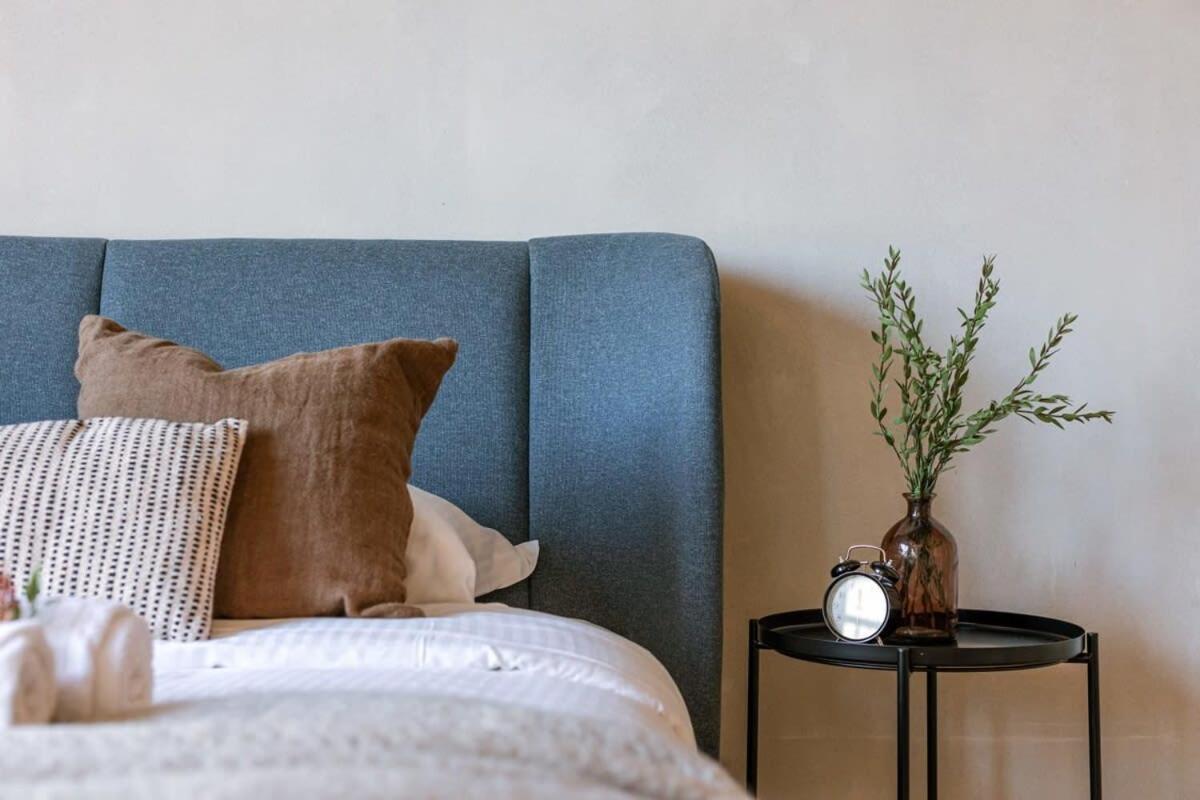 Huswell - Industrial Apartment With Terrace In แอนต์เวิร์ป ภายนอก รูปภาพ